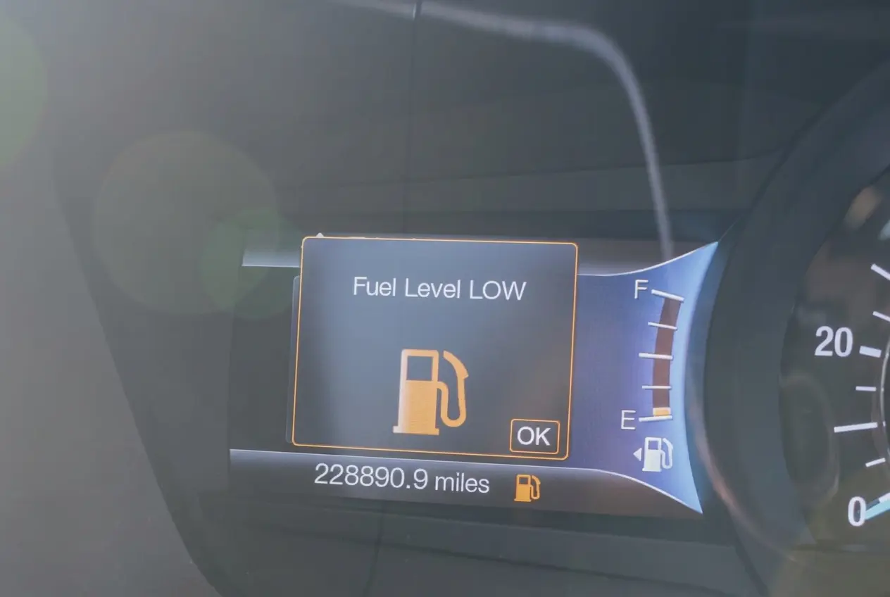 Low fuel dashboard warning light